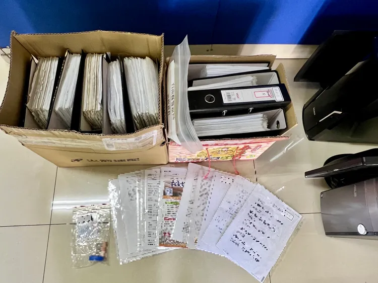 蘇姓父子根本沒有地政士執照，「借牌」開業還與詐團合作，從中收取佣金，不法所得約220多萬元。民眾提供