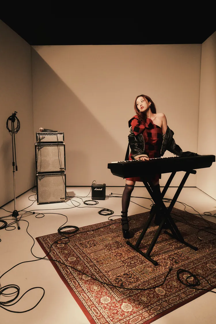 安吉曾學多年古典樂。索尼音樂提供