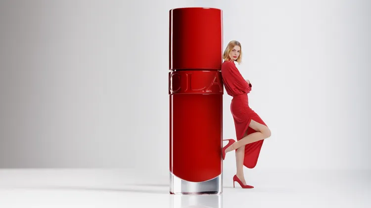 克蘭詩慶祝彈潤植萃美唇油上市10周年，推出限定色號#54。品牌提供