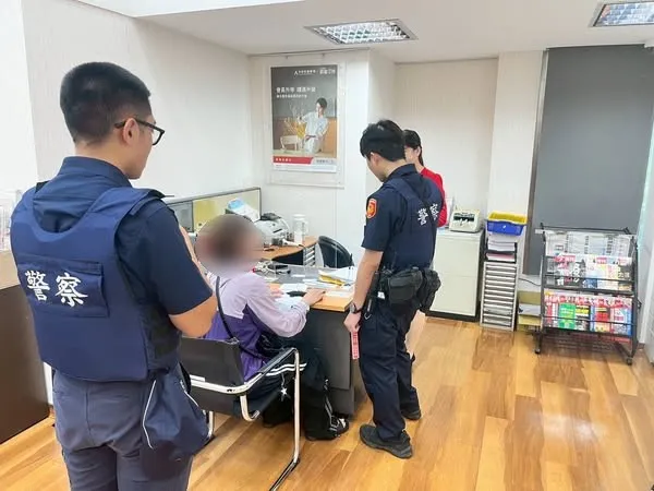 陳女整合債務不成，先被騙走8萬元，所幸保住後續準備繳付的50萬。民眾提供