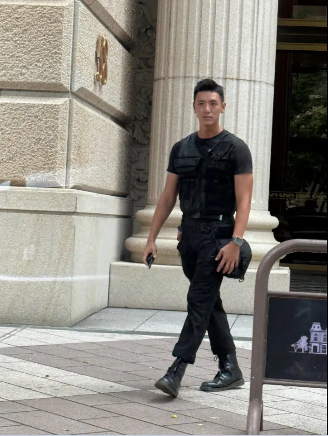 還有網友說「幫你補清楚版！ 男人都覺得他帥」。翻攝Threads