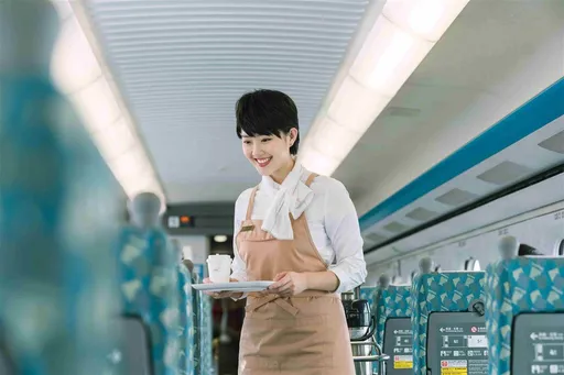 搭高鐵免費喝咖啡!這4天出示證件享熱飲1杯