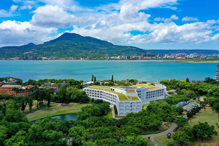 將捷金鬱金香酒店及淡水禮萊廣場集結眾多美食與精品品牌，推出超值好康。館方提供