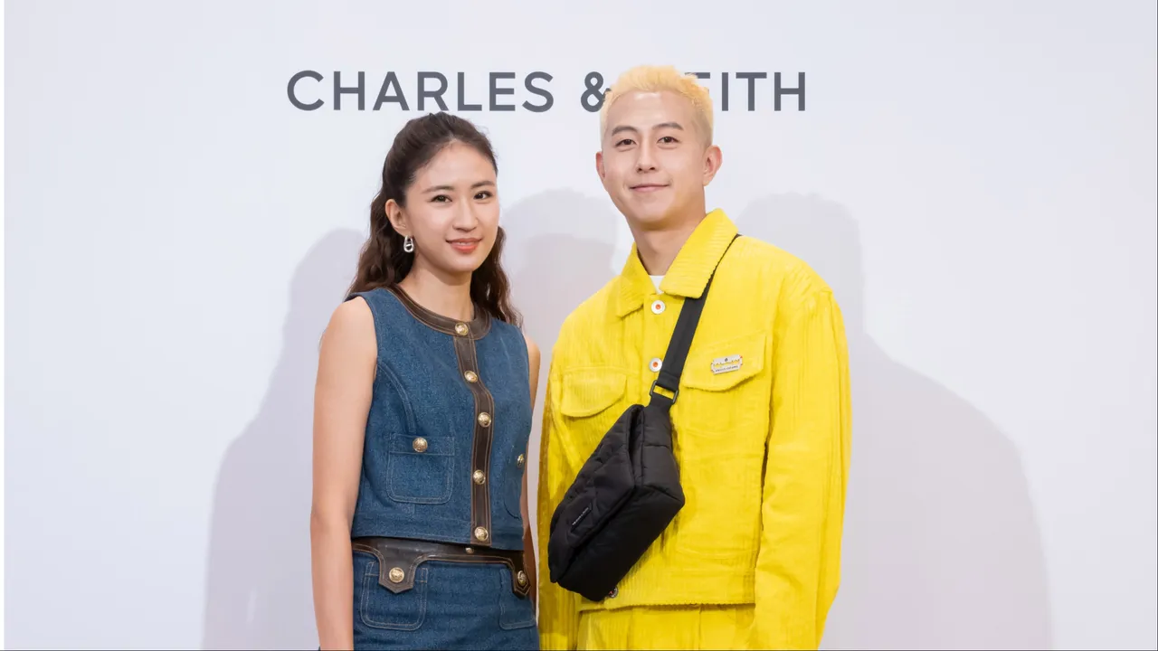9m88(左)、時裝設計師江奕勳Angus Chiang(右)一同現身小CK新店開幕活動。品牌提供