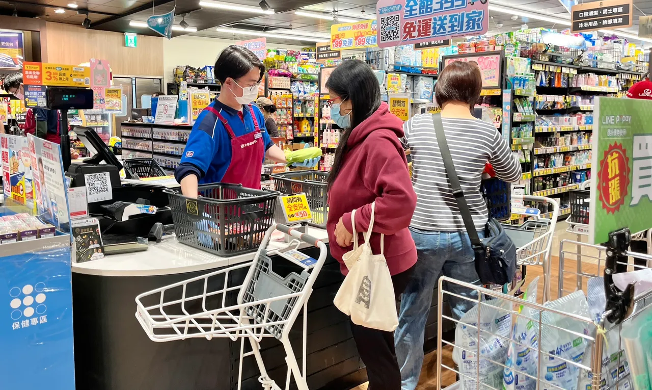 台北市平價蔬菜將透過全聯通路販售一週。莊宗達攝