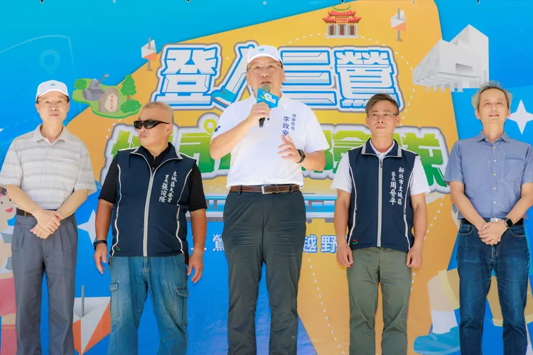 新北捷運局長李政安致詞，勉勵選手奪得佳績。捷運局提供