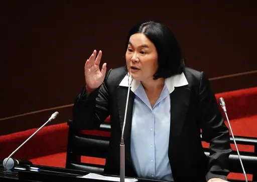 陳玉珍喊「國土靭性1200億可修掉 全民1萬一定發」 綠委:吳三桂不演了