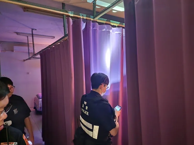 泰女主動詢問要不要全套，並開價3000元。翻攝畫面