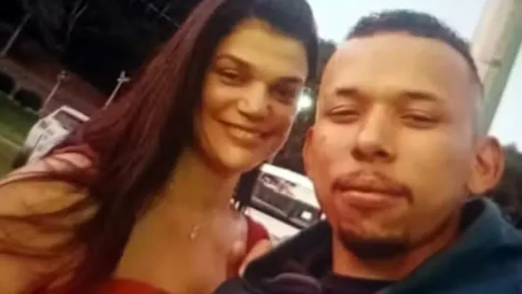 馬科內與女友阿德里安娜感情甜蜜，想不到因為車震而喪命。翻攝自X