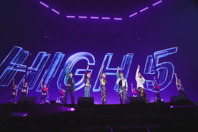 Energy唱跳嗨翻全場。相信音樂提供