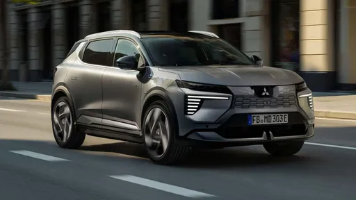 Mitsubishi全新纯电Eclipse Cross EV正式亮相 揭开品牌欧洲电动化新篇章