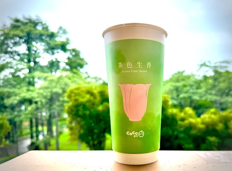 這次買1送1的「28茉粉角輕乳茶」，每杯可喝到28朵茉莉花香。Coco提供