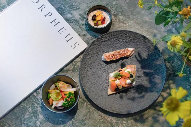 THE AMNIS然一酒店深知現代旅人對健康飲食的重視，因此早午餐特別推出無麩質酪梨吐司。然一酒店提供