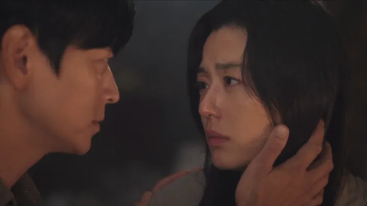 「這是最後一次，我要你假裝這是平凡的一天。」這句預告戰爭真的要來了？