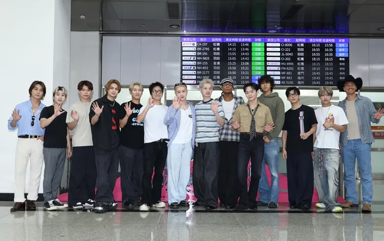 AKIRA的師弟團BALLISTIK BOYZ 和PSYCHIC FEVER接棒抵台。彭欣偉攝