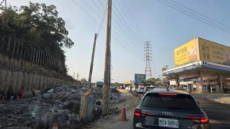 啟德機械曝光今日上午現場車潮情形。翻攝自啟德機械臉書