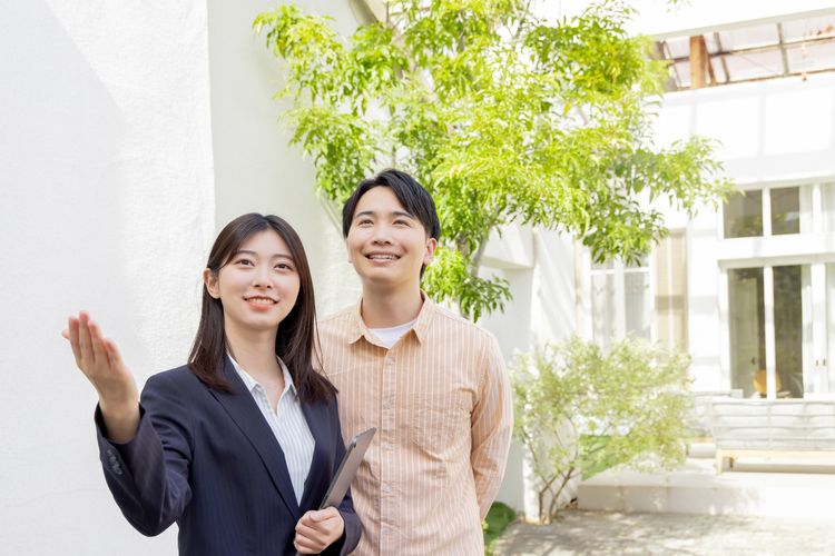 客戶開MARCH來看豪宅！專業提問房仲驚呆：永遠不要以貌取人