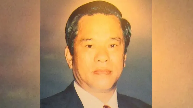 新光集團創辦人吳火獅私生女打贏認領官司，今將與6兄姊為遺產「應繼分」在士院二度調解。圖為新光吳火獅紀念醫院一樓大廳懸掛的吳火獅畫像。