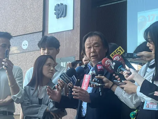挺徐国勇称台湾没有光复节!王世坚:深水区议题遵照党做法