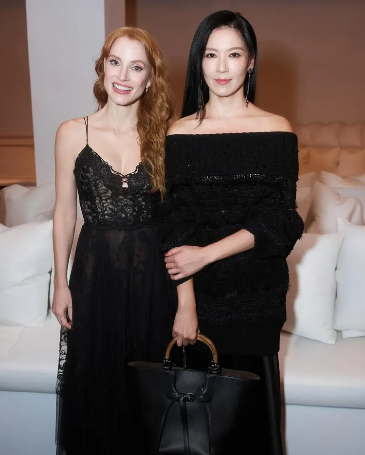 林熙蕾（右）與奧斯卡影后潔西卡雀絲坦（左）合影。翻攝林熙蕾IG