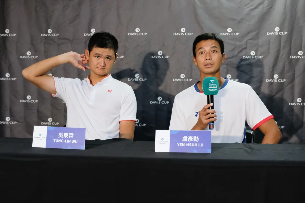 吴东霖(左)与卢彦勋(右)。台维斯杯提供