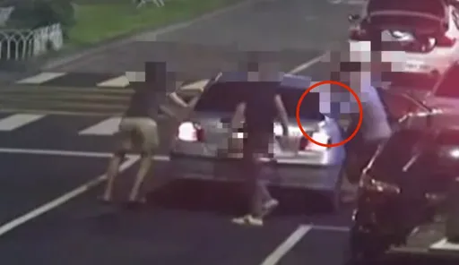4煞當街押人喬債務 遊完車河放人走!不到1小時通通被抓