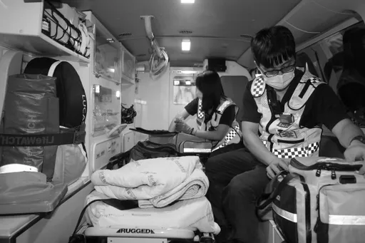 剛離開輔導室就直奔頂樓　台中15歲高中女生墜樓身亡！家屬淚崩