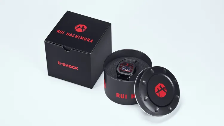 聯名錶擁有特殊外盒包裝。品牌提供