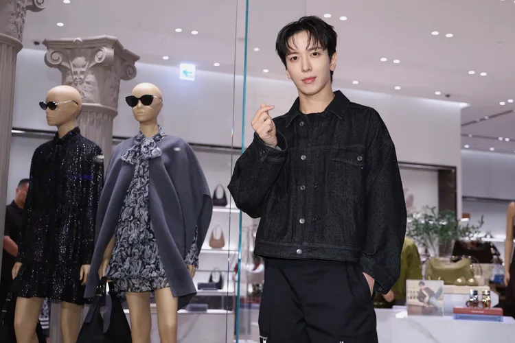 鄭容和也向粉絲大喊「我愛你們」。彭欣偉攝