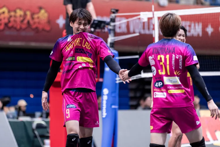 戸嵜嵩大透露吃到臭豆腐，感覺很新奇。TPVL提供