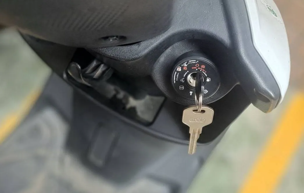 警方提醒民眾停車務必記得拔取鑰匙以免車輛失竊。蘆竹警分局提供