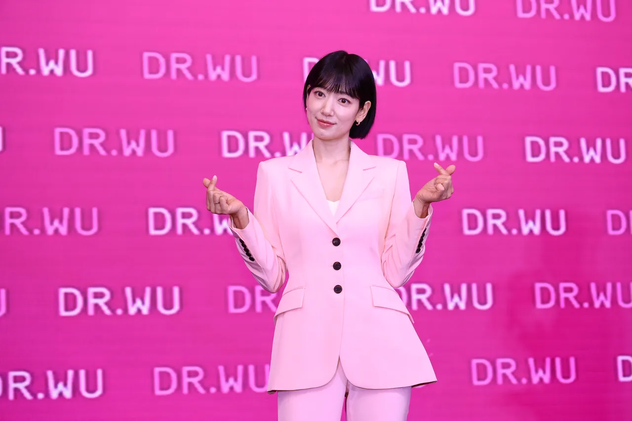 朴信惠今日在台湾出席DR.WU代言活动。彭欣伟摄