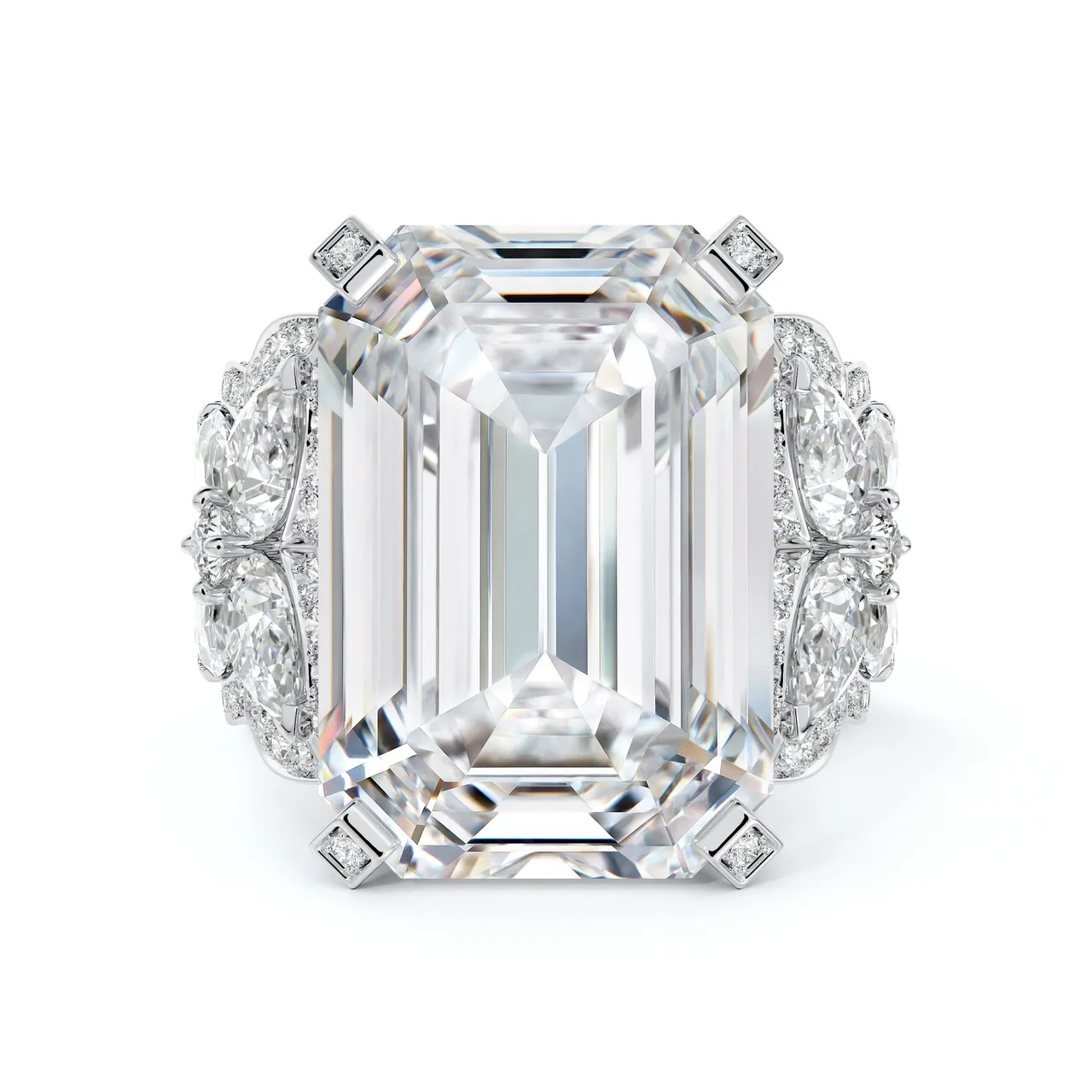 De Beers Enchanted Lotus 高级珠宝祖母绿式切割钻石戒指。品牌提供