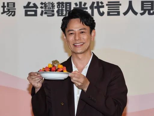 妻夫木聰二度當台灣代言人 年吸131萬日本客!觀光署曝韓國也找男神