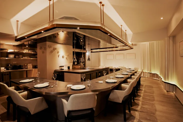 LIN Restaurant 法式板前餐廳透過主廚LIN經典與創新交織的巧思，細細品味食材最真摯的本質與溫度。業者提供