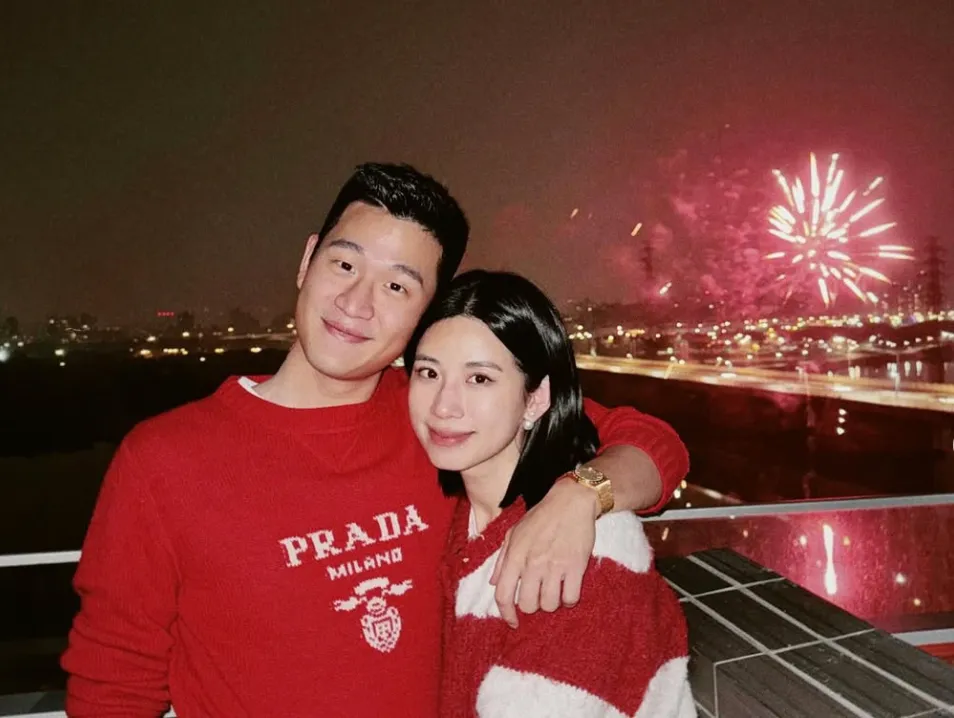 赵岱新与老公感情甜如蜜。翻摄赵岱新IG