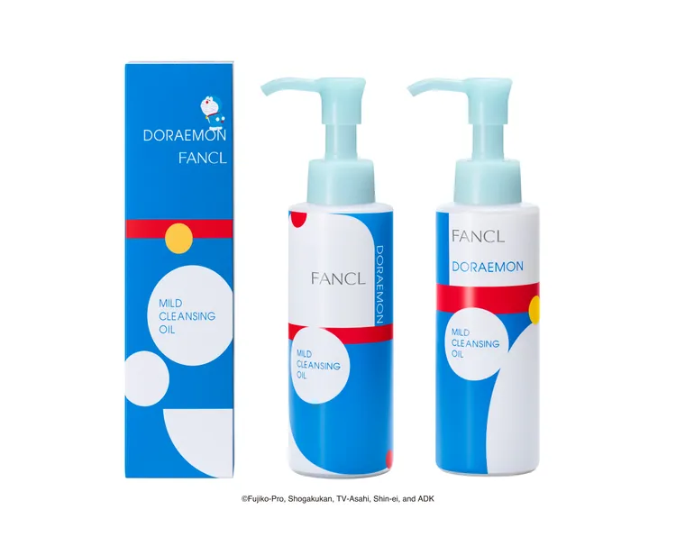 FANCL推出MCO速淨卸粧油哆啦A夢限定版，採隨機出貨，120ml／830元。品牌提供