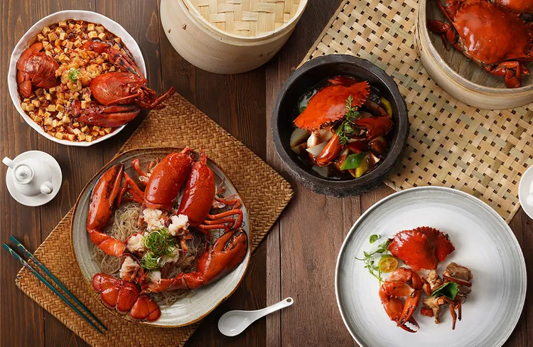 鮮美紅蟳、肥美波士頓龍蝦華麗上桌，醉月樓秋季限定佳餚。業者提供