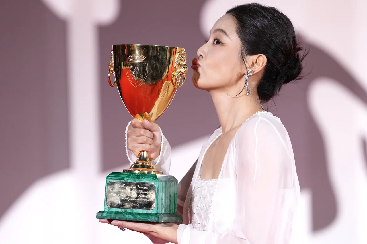 辛芷蕾奪影后。美聯社