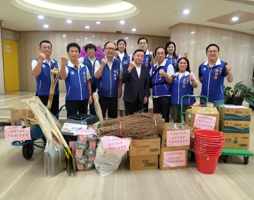 助災民度難關 桃市議會國民黨團捐贈光復災區民生物資
