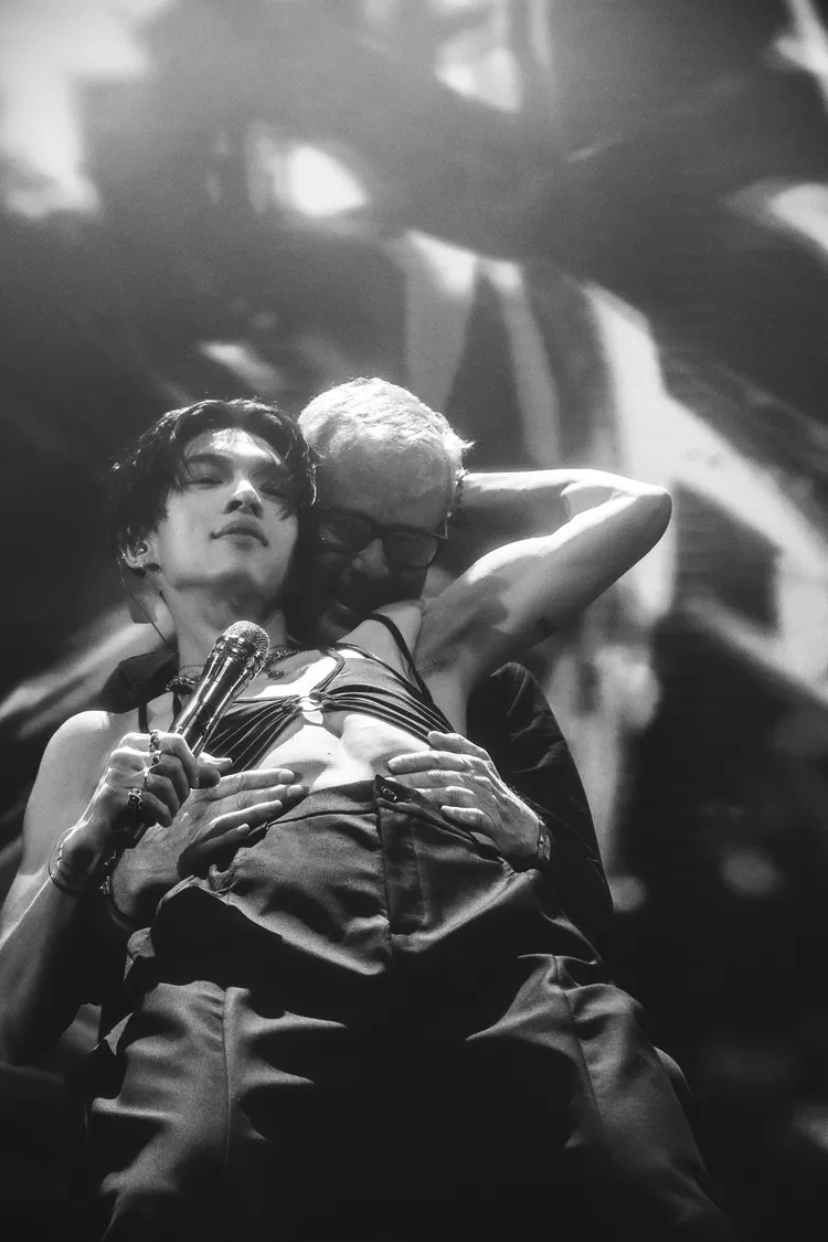 KIRE化身「Daddy磁鐵」狂撩洋大叔。The Kid Who Flew翼有限公司提供