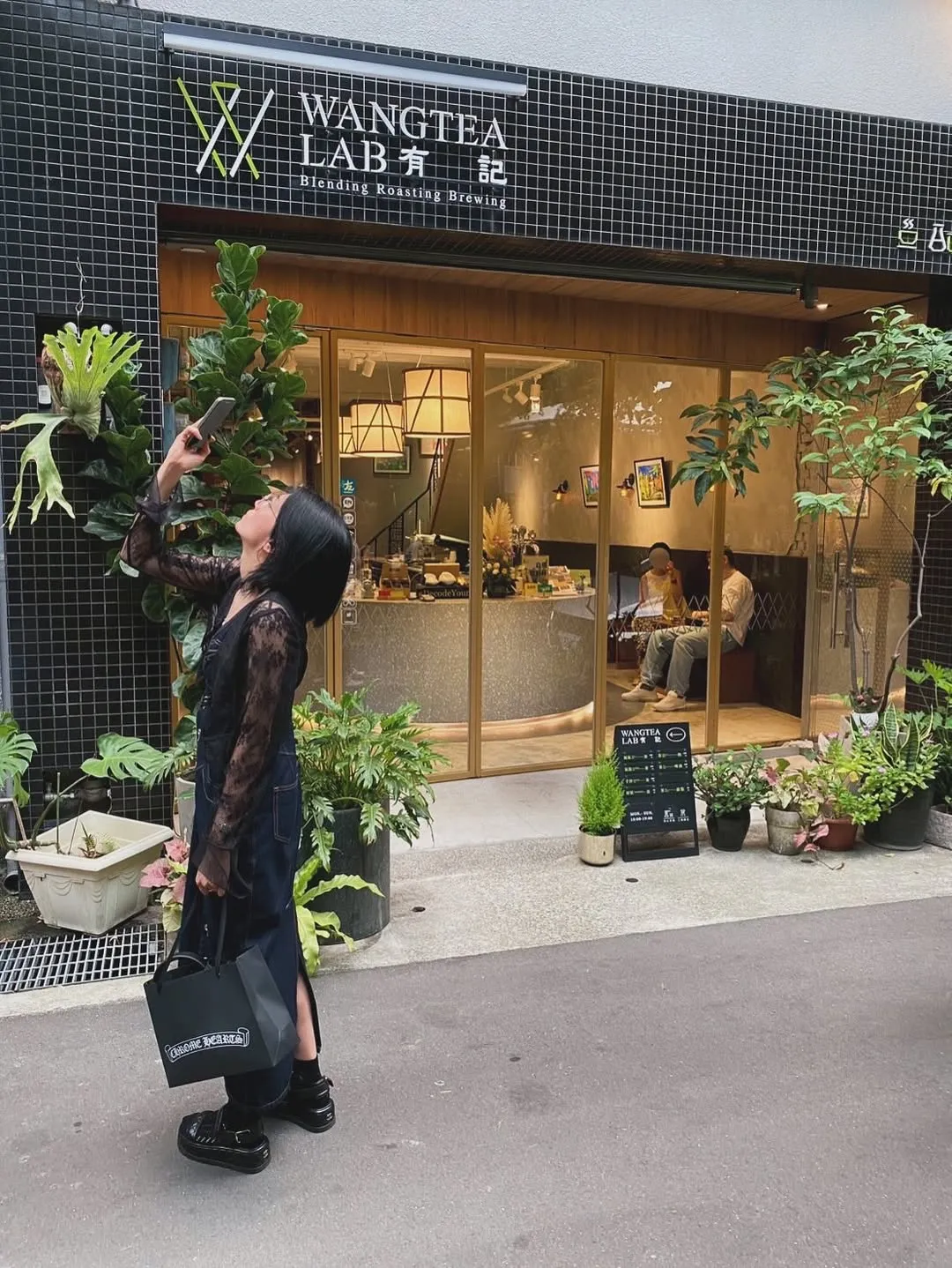 柴崎幸也去了Wangtea Lab有记名茶。翻摄柴崎幸IG