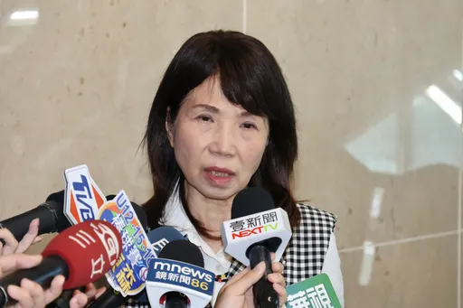 作文考「我媽是代理孕母」考生炸鍋!陳昭姿:你們感到不適是真實的