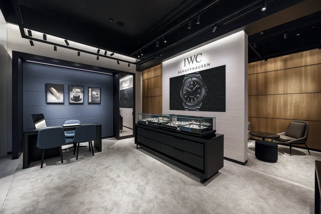 IWC台中大远百全新专卖店。品牌提供