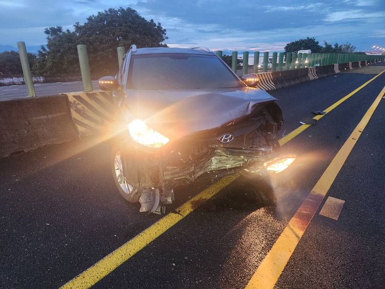 24歲男國道酒駕追撞前車　釀4車連環撞！79歲駕駛受傷