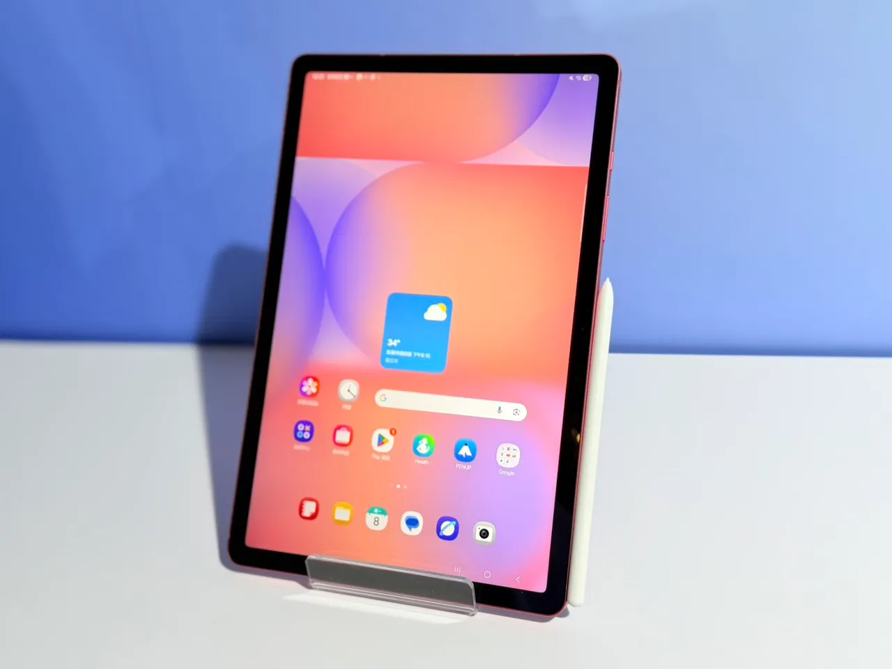 Galaxy Tab S10 Lite是学生与小资族的超值首选,一机满足日常所需。赵筱文摄
