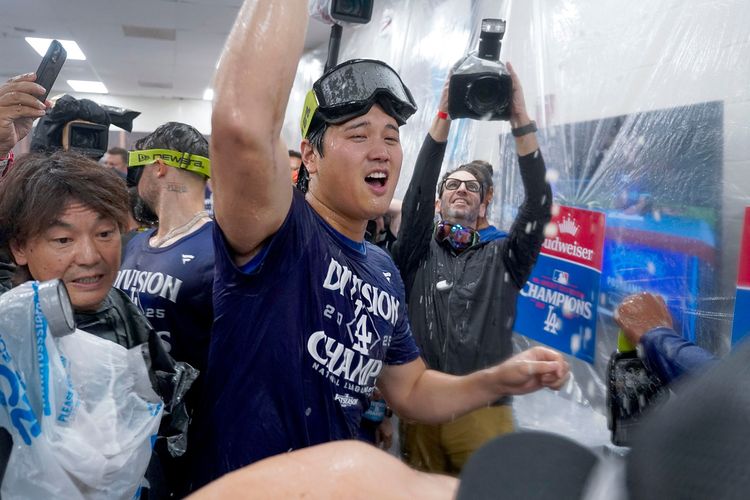 Shohei Otani Champagne Spray: Fans React to “Polite” Gesture