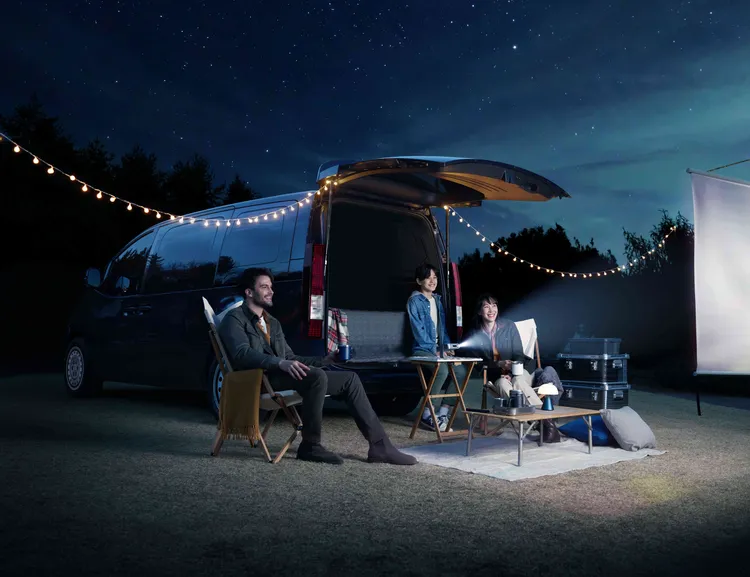 STARIA CAMPER靈活多元應用，化身行動小豪宅。業者提供