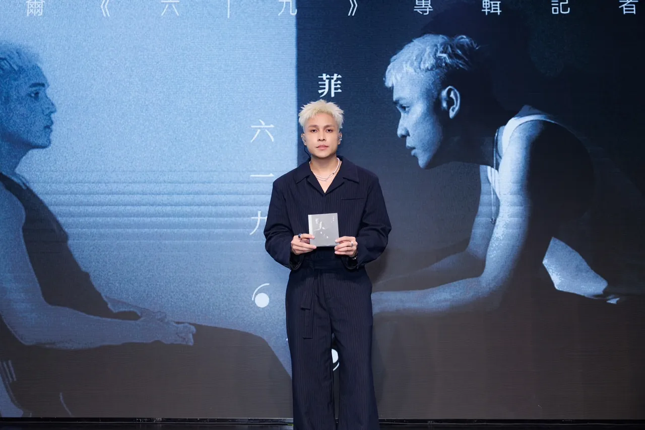 菲道尔年仅26岁,已有不少夯歌。群石国际提供