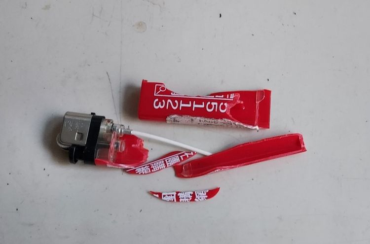 口袋打火機「砰」一聲爆裂！前羅東鎮代會主席「小兄弟」險中招